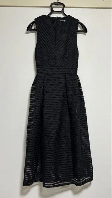 boohoo NIGHT 블랙 스트라이프 미디 드레스 UK 10