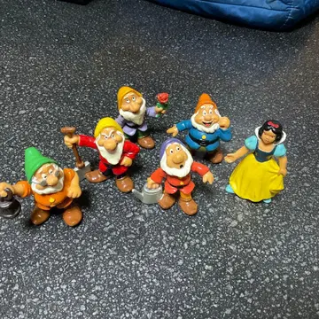 백설공주와 일곱 난쟁이 중 2명 실종