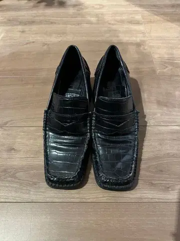 ZARA 블랙 크로커다일 스타일 로퍼 부츠 가죽 신발