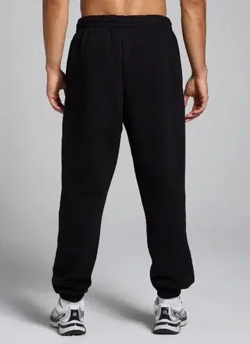 [새상품] 블랙 조거 팬츠 로고