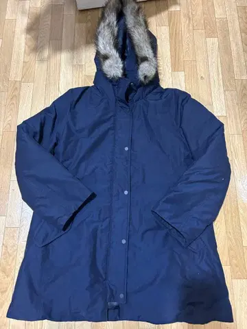 새상품급 UNIQLO 네이비 퍼 포함 다운 자켓 3XL 사이즈
