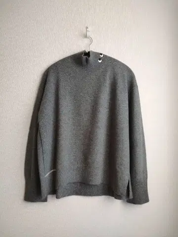 새상품급 유니클로 x 안야 힌드마치 캐시미어 하이넥 니트 L 그레이