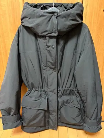 UNIQLO XL 블랙 다운 자켓 후드 부착