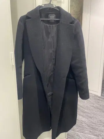 [ UNITED TOKYO ] 블랙 롱 코트