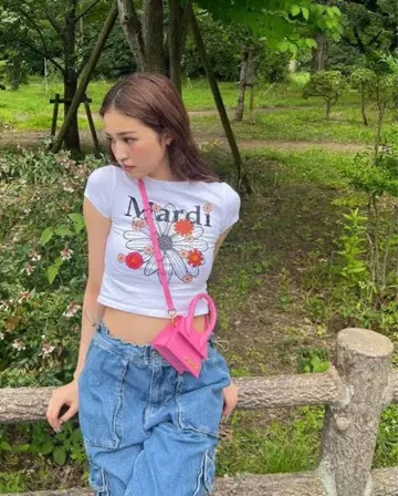 Mardi 플라워 프린트 미니 T셔츠