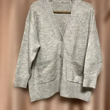 새상품 미착용 새상품급 탑밸류 니트 가디건 M 사이즈 넉넉한 핏
