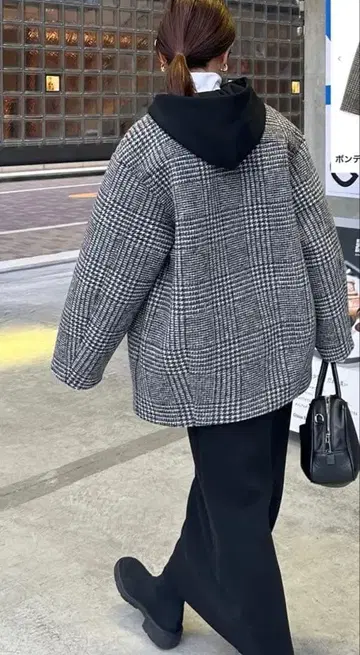 새상품급! 안피로 본딩 형태 코트