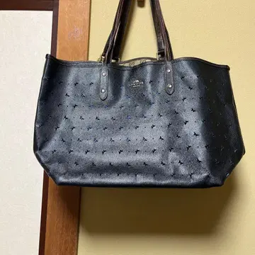 블랙 무늬 토트백