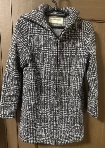 조르주 레쉬의 코트