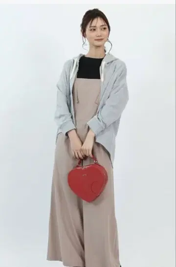 마리콴트 하트 다이컷 2Way 숄더백 레드