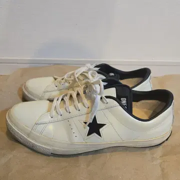 컨버스 원스타 화이트 블랙 28cm