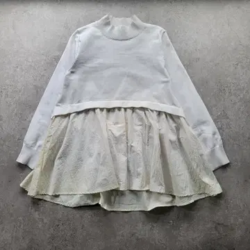 [새상품급] OPAQUE.CLIP 이소재 절개 플레어 상의 L