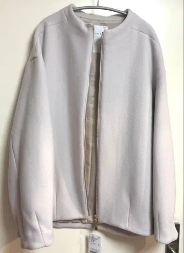 택 포함 새상품 NOBLE MTR 레이즈드 넥 지퍼 코트 그레이 38