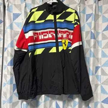 PUMA Ferrari 콜라보 나일론 자켓