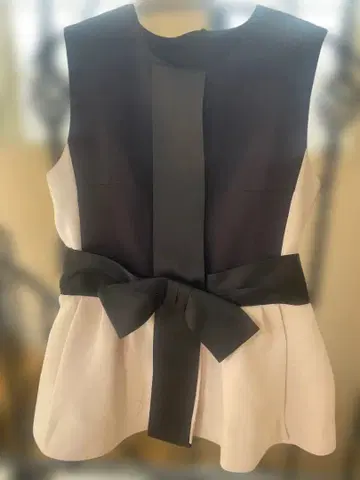 새상품 미사용 리본 화려한 모노톤 튜닉