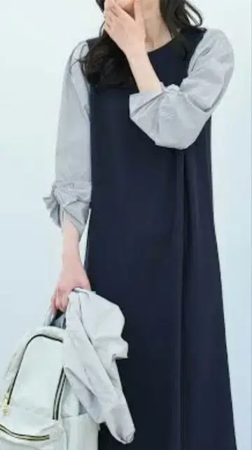 한 장으로도 멋스러운! 봉긋한 소매의 콤비네이션 원피스