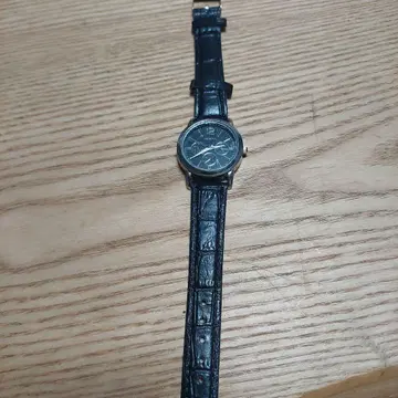 블랙 가죽 아날로그 쿼츠 손목시계