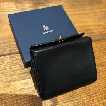 STUDIUM 블랙 접이식 지갑