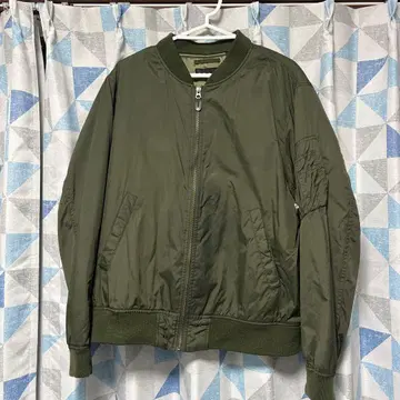 올리브 그린 MA-1