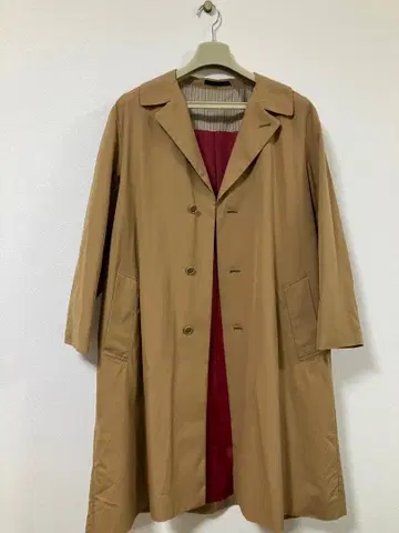 베이지 트렌치코트 핑크 안감
