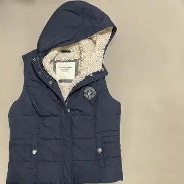 새상품급 Abercrombie & Fitch 네이비 다운 베스트 L
