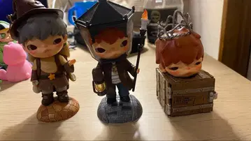 hirono 3종 + hirono 피규어 1개 무료!!