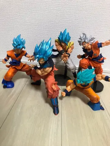 드래곤볼 피규어 세트