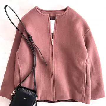 Noble 캐시미어 혼방 컬러리스 지퍼 숏코트 브라운 핑크