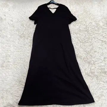 2025년 모델 에부르 라이트 미니 쭈리 원피스 V넥 맥시 길이 블랙