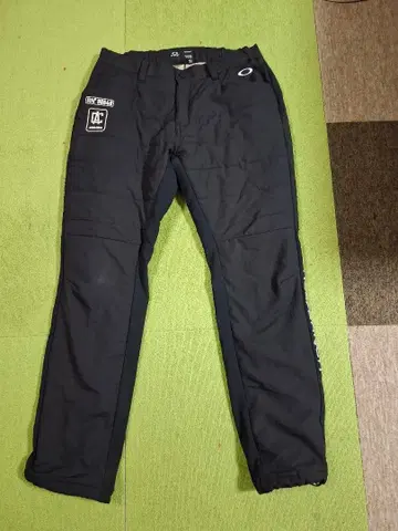 오클리 UNEVEN PUFF PANTS 4.0 퀼팅 충전솜