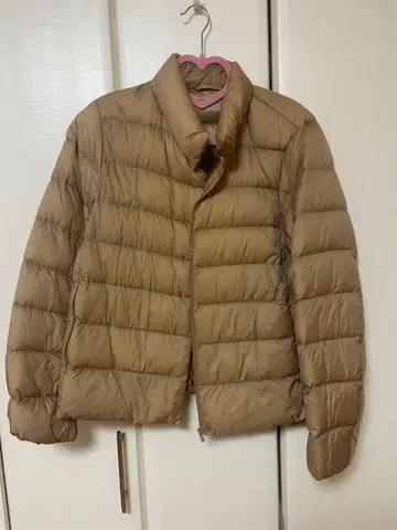 UNIQLO 울트라 라이트 다운 베이지 L