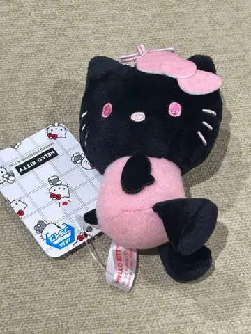 헬로키티 50+1 블랙 x 핑크