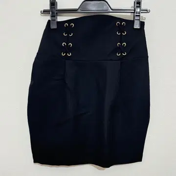 LIP SERVICE 타이트 미니 스커트 블랙 레이스업