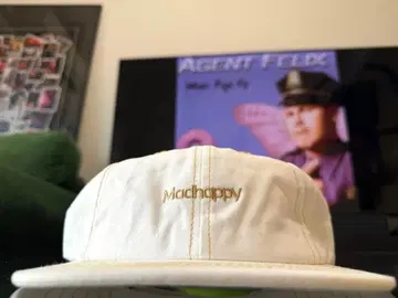로스앤젤레스 Madhappy 머드해피 캡 화이트