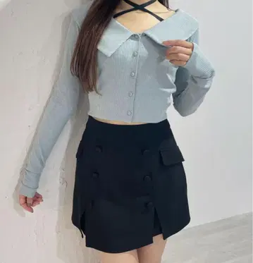 EATME 크로스넥 리브 TOP 블루 긴팔 니트탑