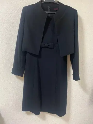 YUKI TORII 블랙 수트 원피스 7호