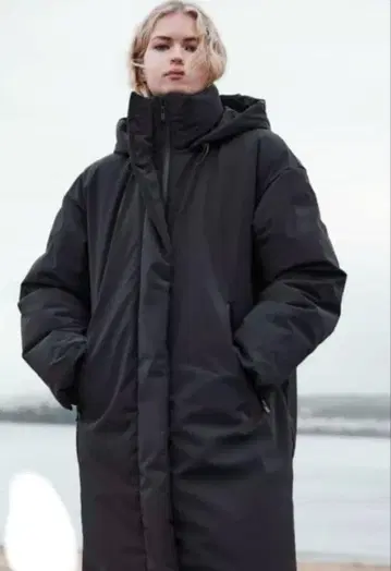 새상품 ZARA 롱 기장 워터 & 윈드 프로텍션 아노락 XS