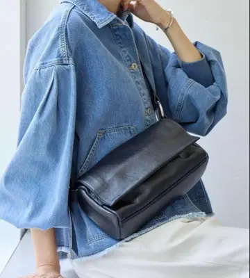 beardsley 비어즐리 가죽 바디백