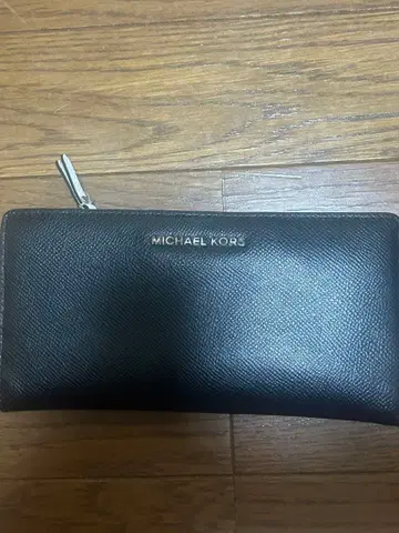 MICHAEL KORS 블랙 가죽 장지갑