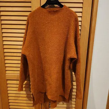 KBF 사이드 슬릿 니트 오렌지