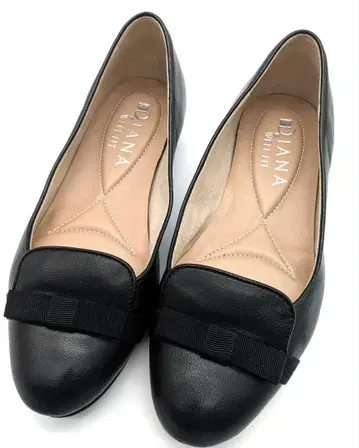 새상품급 DIANA 블랙 플랫슈즈