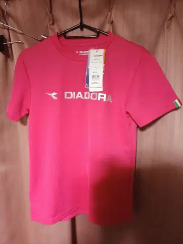 택 포함 새상품 DIADORA 디아도라 핑크 M 사이즈 T셔츠