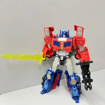 트랜스포머 타이탄즈 리턴 옵티머스 프라임