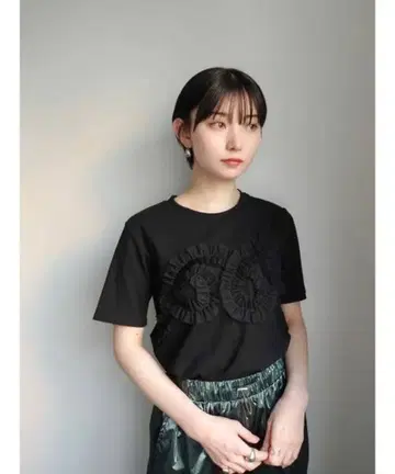 Tulle Tape Design Tee/튤 테이프 디자인 티셔츠