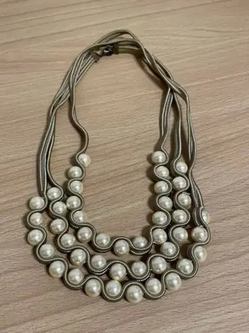 STELLA CIFFON 스텔라 쉬폰 수지 펄 3연 목걸이