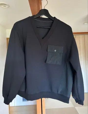 새상품급 바니스뉴욕 V넥 맨투맨 트레이닝복