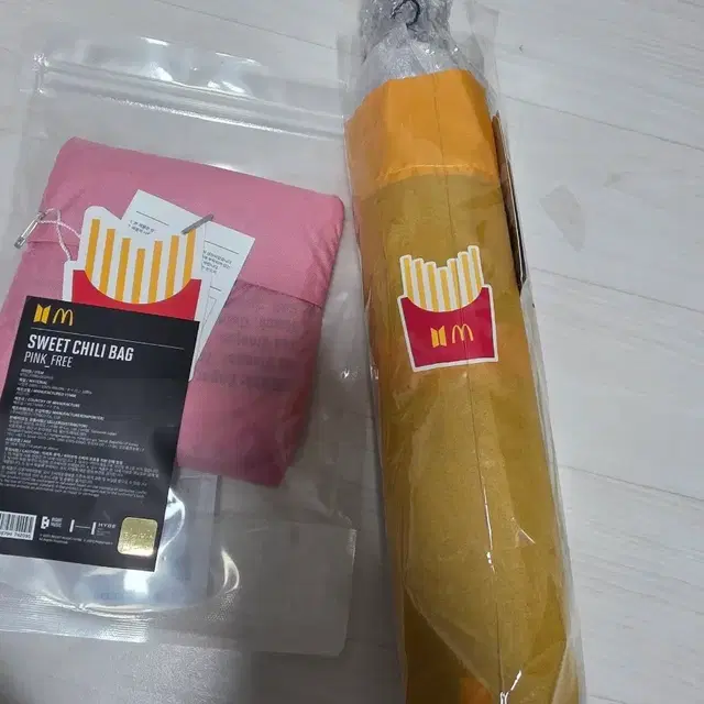 BTS 맥도날드 콜라보 굿즈 정리합니다 (우산/장바구니)