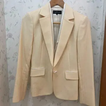 INDIVI 아이보리 테일러드 자켓 38