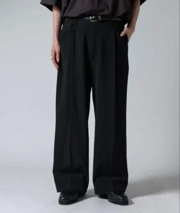 Lui's 와이드 스트레이트 팬츠 블랙