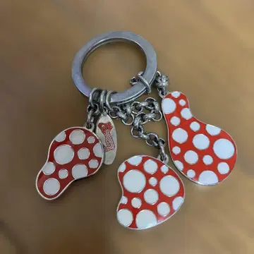 YAYOI KUSAMA 물방울 패턴 키링